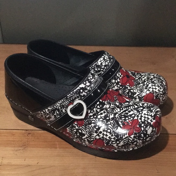 Sanita Shoes - Koi by sanita clogs